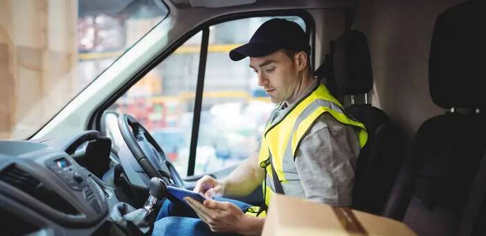 La sinfonía de la eficiencia: cómo la centralización redefine el futuro empresarial en España