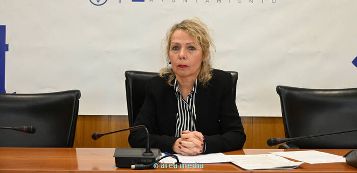 La alcaldesa de Socuéllamos expresa su apoyo a las familias tras el trágico accidente en la planta de Athisa Biodegradición