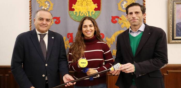 María Herrera recibe el homenaje de Talavera tras proclamarse Campeona del Mundo de motociclismo