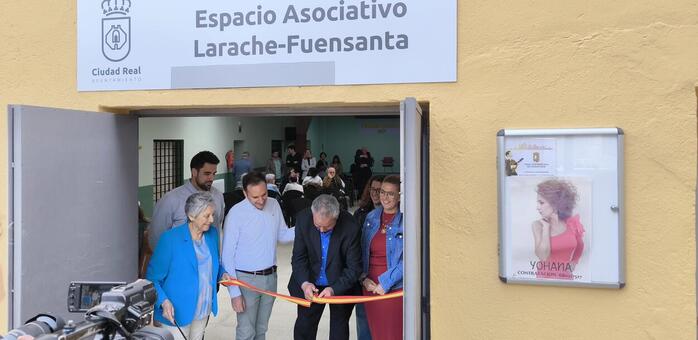 El barrio de Fuensanta Larache recupera las hogueras de San José y la feria en su centro vecinal