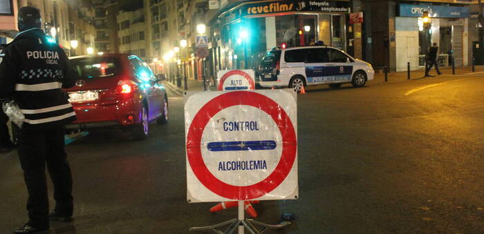 Albacete intensifica los controles de alcoholemia y drogas en Navidad con sanciones de hasta 1.000 euros
