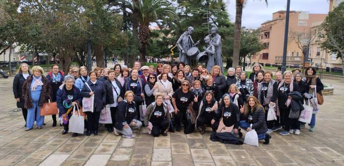 Más de medio centenar de mujeres de Letur y Férez visitan Hellín inaugurando el programa de rutas de la Diputación de Albacete