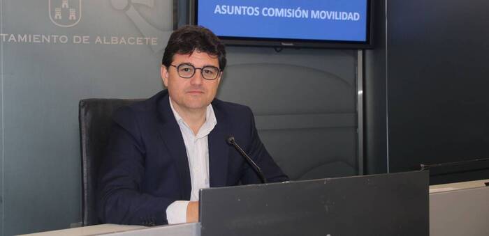 Albacete modifica la señalización urbana para mejorar la accesibilidad y seguridad vial en múltiples puntos de la ciudad