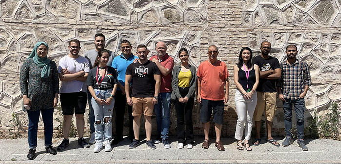 Una investigación de la UCLM y la Universidad de Oxford da lugar a nuevos nanomateriales luminiscentes bidimensionales