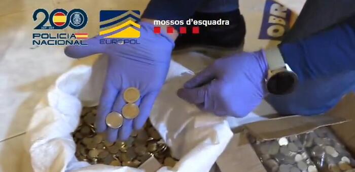 Desmantelado en Toledo el mayor taller de fabricación de monedas falsas de 2 euros de España y Europa