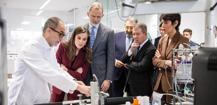 Los Reyes visitan el Hospital de Parapléjicos de Toledo, referente nacional con 50 años de innovación en lesión medular