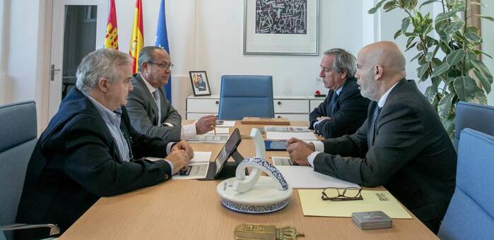 Junta y empresarios destacan la estabilidad como clave para el presupuesto de 2026