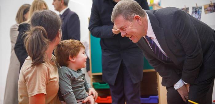 Toledo recibirá 22 millones en educación con nuevos centros, robótica y climatización de institutos