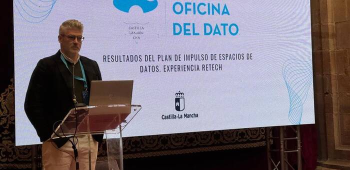 Castilla-La Mancha exhibe en Oviedo sus avances en inteligencia artificial y gestión de datos