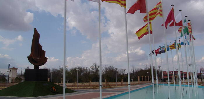 Valdepeñas suspende escuelas deportivas y cierra parques por alerta naranja de viento