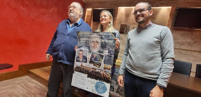 Máximo Pradera y el pianista Antonio López, llevan ‘Cuento de Navidad’ al teatro de Valdepeñas