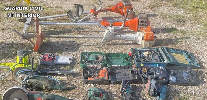 La Guardia Civil desarticula una organización criminal que robaba herramientas de gran valor en furgonetas por toda España
