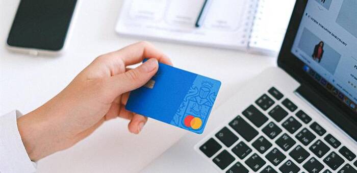 La Guardia Civil alerta sobre el incremento de estafas online durante la campaña navideña y ofrece consejos de seguridad