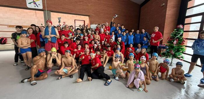 El Club Natación Ciudad Real domina su XXVI Trofeo de Navidad con récord nacional y relevos inclusivos