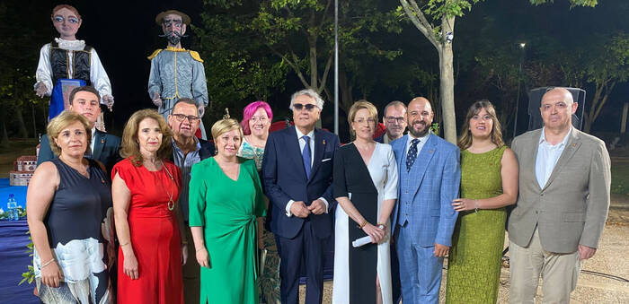 Sonia González acompaña a los solaneros en la inauguración de sus fiestas en honor de Santiago y Santa Ana 