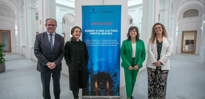 El Gobierno regional impulsa un proyecto teatral pionero para concienciar a los jóvenes sobre los riesgos digitales y el uso responsable de la tecnología
