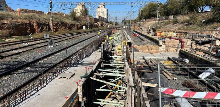 Adif invierte 5,7 M€ para mejorar la estación de ferrocarril y reforzar el puente de Valdepeñas