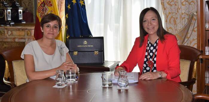 La alcaldesa de Alcázar, Rosa Melchor, se reúne con la ministra de Política Territorial, Isabel Rodríguez