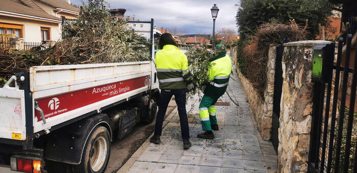 Durante el periodo navideño, se suspende temporalmente el servicio de recogida de restos de poda