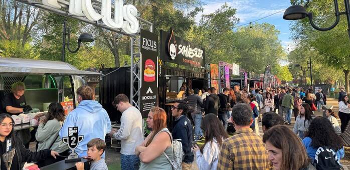 El Parque Gasset acoge hasta el domingo una nueva edición de “The Burger Cup”