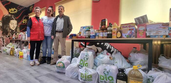 Valdepeñas logra con su Halloween solidario más de 5.000 euros en alimentos para Cruz Roja y Cáritas