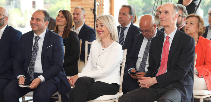 Cañizares aboga por una "plácida" convivencia entre vecinos y visitantes y adelanta que "se estudian los flujos turísticos para tomar medidas