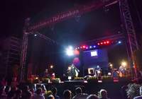 La Plaza de la Constitución de Ciudad Real vibra con la voz de Diana Navarro