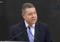 El presidente regional, Emiliano García-Page, inaugura el estand institucional de Castilla-La Manchaen en FITUR