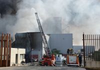 imagen de Controlado el incendio en las instalaciones de Cidra en Daimiel (Ciudad Real) Imagen: Controlado el incendio en las instalaciones de Cidra en Daimiel (Ciudad Real)