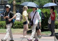 imagen de Las altas temperaturas y alto coste de la luz obliga a los castellanomanchegos a apretarse el cinturón Imagen: Las altas temperaturas y alto coste de la luz obliga a los castellanomanchegos a apretarse el cinturón